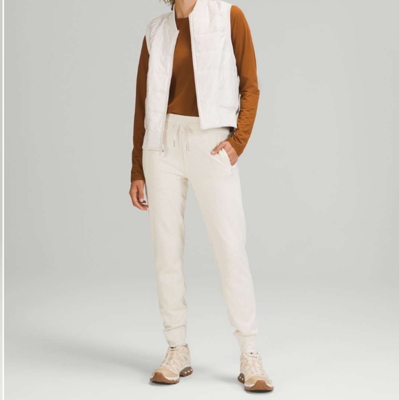 Lululemon Jogger - Picture 15 of 15